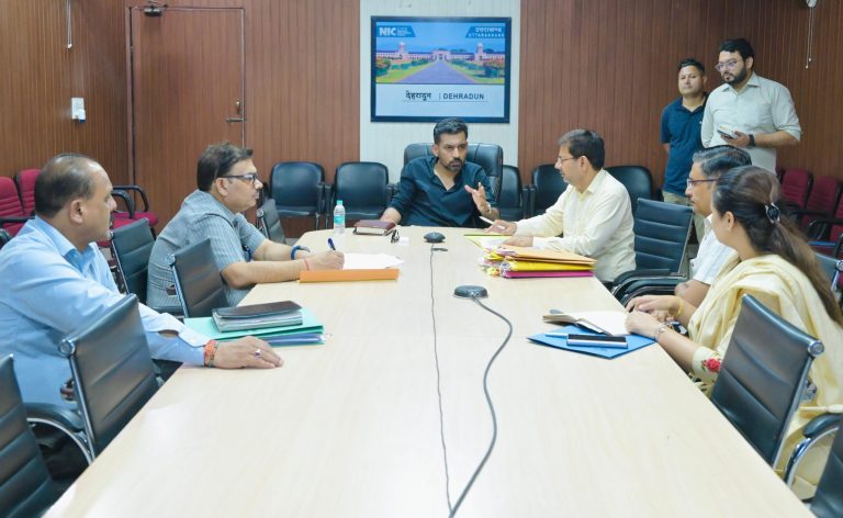 जनता भी व्यवस्था में बने सहभागी, समस्याओं की फोटो व लोकेशन डीआईपीआर देहरादून के फेसबुक, इंस्टाग्राम पेज पर करें टैगः डीएम