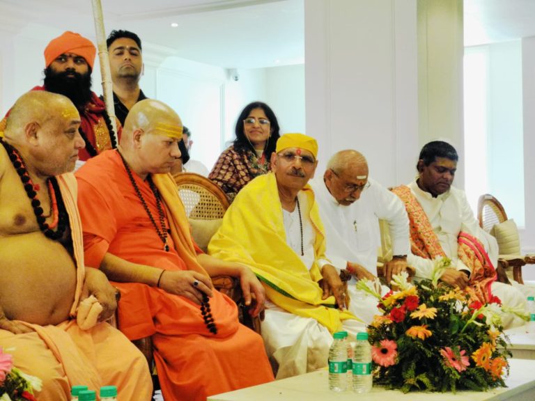 हरिद्वार में 5211 किलो वजनी विश्व के विशाल पारद शिवलिंग की प्राण प्रतिष्ठा सम्पन्न, 2000 से अधिक श्रद्धालु हुए शामिल