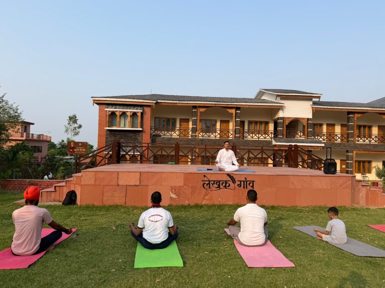 लेखक गांव थानों में हर माह गूंजेगा योग का संदेश, सामूहिक योग अभियान शुरू