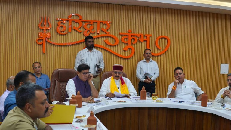 पड़ोसी राज्यों के साथ प्रभावी समन्वय स्थापित करेंः सतपाल महाराज, प्रभारी मंत्री ने कांवड़ मेला-2026 की तैयारियों को समय से पूरा करने के दिए निर्देश