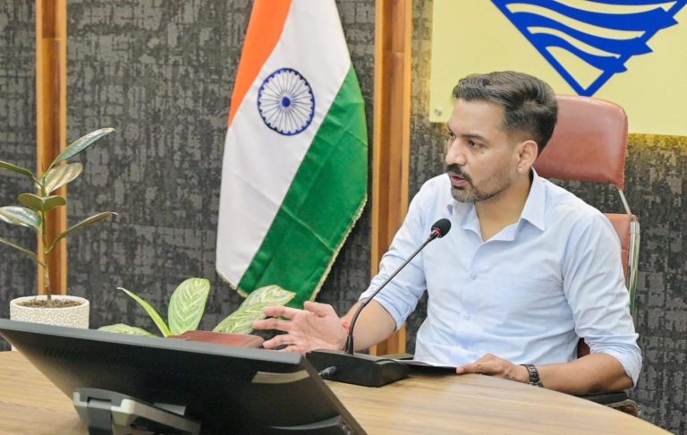 भारी से अत्यंत भारी बारिश की चेतावनी, देहरादून जिला प्रशासन हाई अलर्ट, डीएम के निर्देश-क्यूआरटी, आपदा प्रबंधन तंत्र और राहत एजेंसियां 24 घंटे रहे सक्रिय