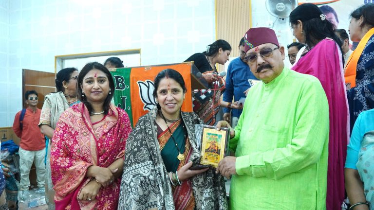 लखपति दीदी सम्मेलन एवं सम्मान समारोह में 48 लखपति दीदी हुईं सम्मानित