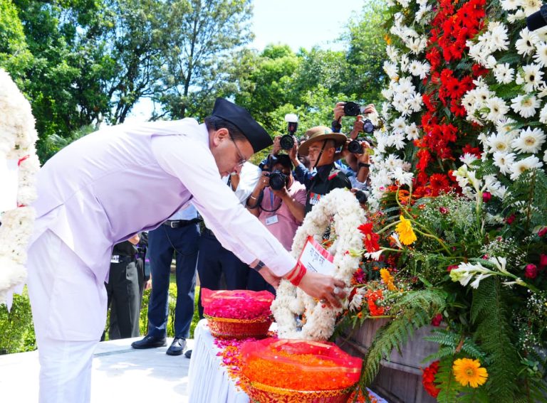 परमवीर चक्र से सम्मानित वीरों के लिए अनुग्रह राशि डेढ़ करोड़ से बढ़ाकर 2 करोड़ की जाएगीः मुख्यमंत्री