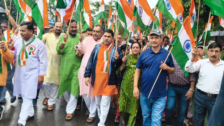🇮🇳 *सेलाकुई में तिरंगे की शान में उमड़ा जनसैलाब, भाजपा की विशाल तिरंगा यात्रा में शामिल हुए सहसपुर विधायक सहदेव सिंह पुंडीर**