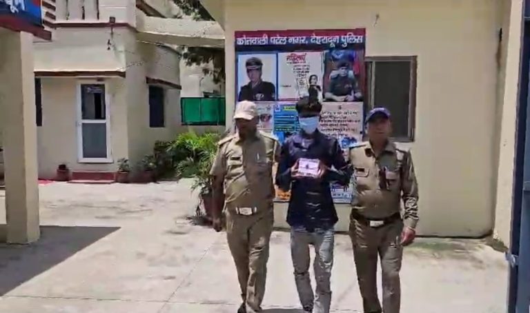 *दुकान में चोरी का दून पुलिस ने किया खुलासा, 24 घंटे के भीतर आरोपी गिरफ्तार, चोरी का चेक और नकदी बरामद*