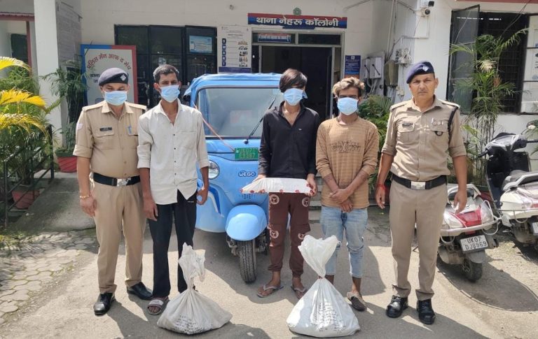 सरकारी ट्यूबवेलों पर चोर गिरोह का धावा, दून पुलिस ने तीन शातिर दबोचे,